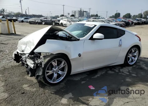 2011 Nissan 370Z Base z USA, uszkodzony, nr VIN JN1AZ4EHXBM550160